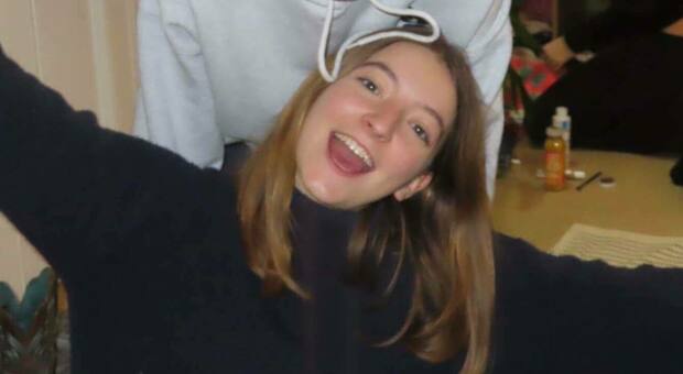 Rosie Roche, chi era la cugina di William e Harry trovata morta: la 20enne studiava letteratura inglese all'università
