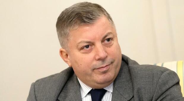 Gerardo Capozza “Sistema Irpinia” è pronto a volare a Tokyo per la fiera mondiale del turismo. Ma intanto si appresta ad implementare quattro progetti turistico-culturali anche con l'utilizzo del treno storico Avellino-Rocchetta e...