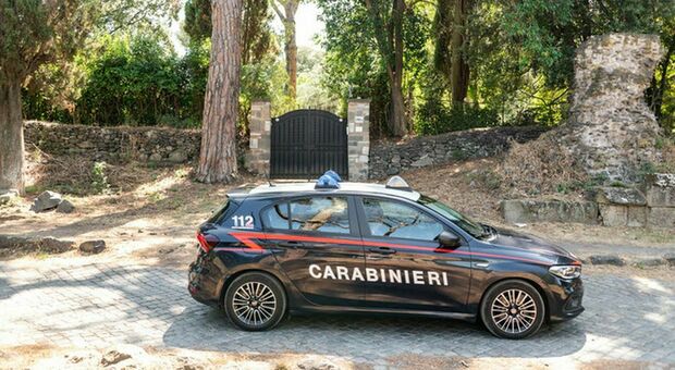 https://statics.cedscdn.it/photos/MED/2025/07/23/8973932_23203210_furto_casa_modugno_roma_appia_antica.jpg