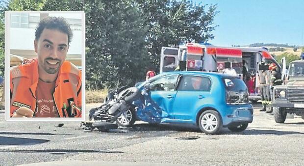 Terribile schianto con la moto: Giacomo Diomedi, dipendente di Nero Giardini muore a 35 anni sulla Mezzina