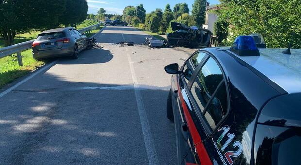Incidente frontale tra due auto in via Argine Vecchio a Breda di Piave, 6 persone ferite: due sono in gravi condizioni