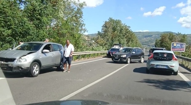 Incidente sulla Cilentana, traffico in tilt all’altezza di Agropoli Sud