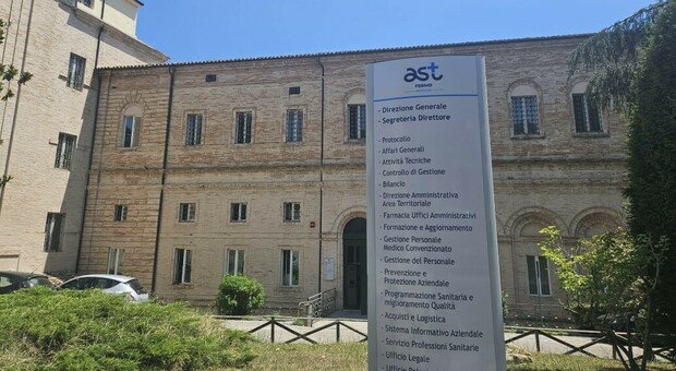 Svestizione e diritto mensa, cause vinte: «L’Ast dovrà risarcire 450mila euro»