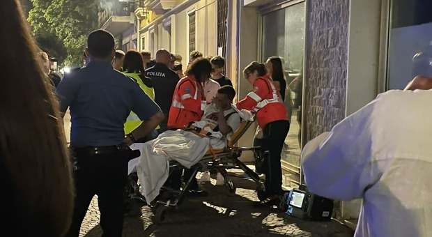 Rissa notturna, verso la stretta alla movida. Il sindaco: «Molti bar hanno già il bodyguard»