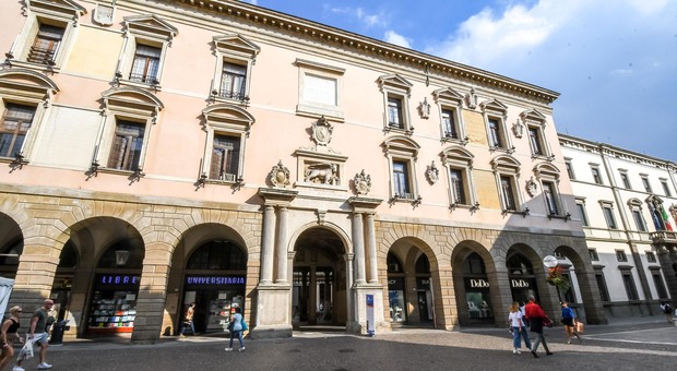 Medicina senza test d'ingresso, il Bo quarto in Italia: tra gli atenei più richiesti dietro Roma, Milano e Napoli