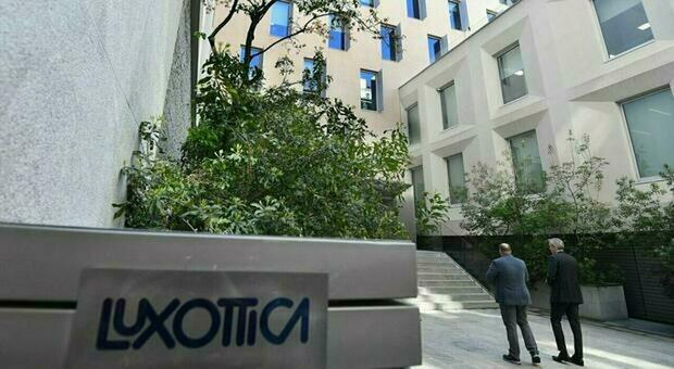 Luxottica, fatturato a 14 miliardi nonostante le tariffe dei dazi e il dollaro