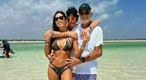 https://statics.cedscdn.it/photos/MED/2025/07/30/8986703_30221532_elisabetta_gregoraci.jpg