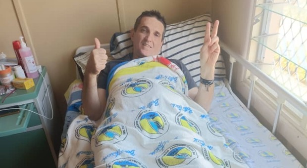 Carlo D'Attanasio libero dopo 5 anni. La compagna: «Un tumore scoperto tardi e mai curato, ha resistito per rivedere il figlio»