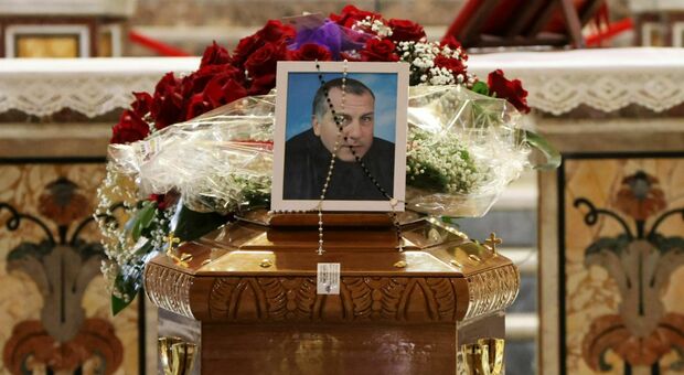 Napoli, furto nell'appartamento di Vincenzo del Grosso, uno degli operai morti al Rione Alto