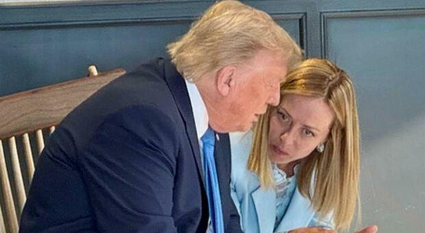 https://statics.cedscdn.it/photos/MED/2025/08/08/9002900_08153042_trump_meloni_summit_roma_putin.jpg
