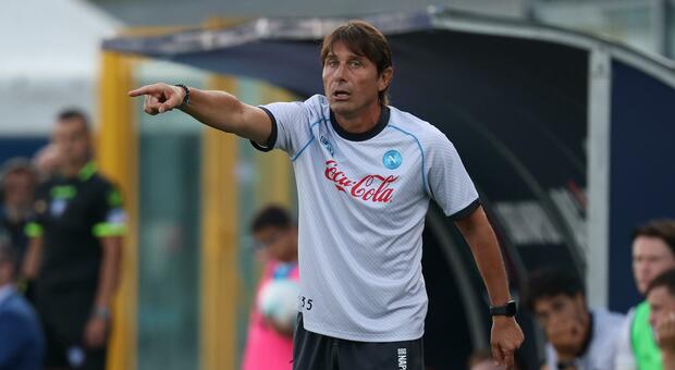 https://statics.cedscdn.it/photos/MED/2025/08/13/9011049_14073747_napoli_olympiacos.jpg