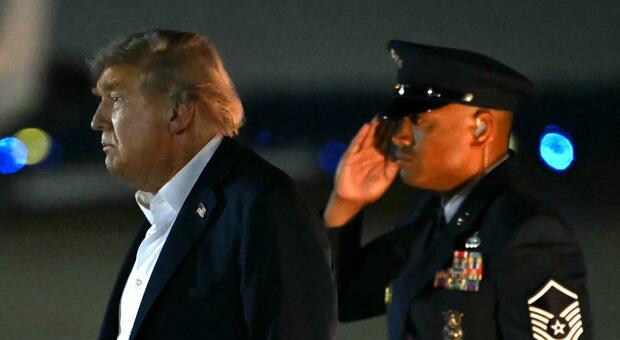 https://statics.cedscdn.it/photos/MED/2025/08/16/9015110_16144704_trump_putin_cosaesuccesso.jpg