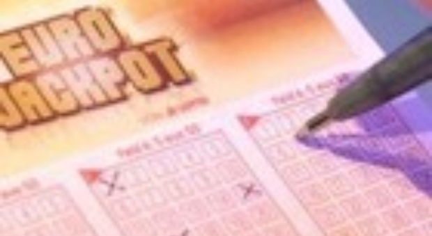 https://statics.cedscdn.it/photos/MED/2025/08/20/9021554_20102316_1038588_20150516_c1_euro_jackpot15_1_.jpg