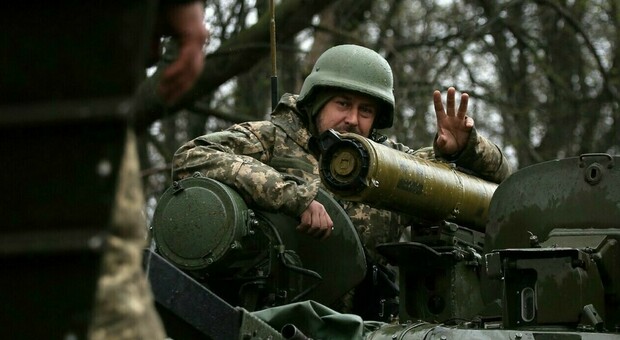 https://statics.cedscdn.it/photos/MED/2025/08/20/9022020_20192606_guerra_ucraina.jpg