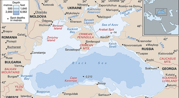 https://statics.cedscdn.it/photos/MED/2025/08/22/9025071_22102937_mappa_drone_esploso.jpg
