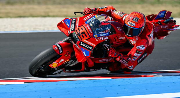 MotoGp Ungheria, Marquez vince la Sprint. Domenica la gara lunga: dove vederla in tv e streaming, orario e classifica piloti