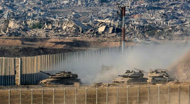 Gaza, radere al suolo i palazzi con i droni: la prima fase della strategia dell?esercito israeliano