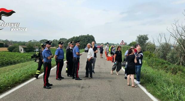 Auto finisce nel Po, morti due anziani. Rubens e Marisa, 79 e 78 anni, vivevano insieme: erano entrambi vedovi