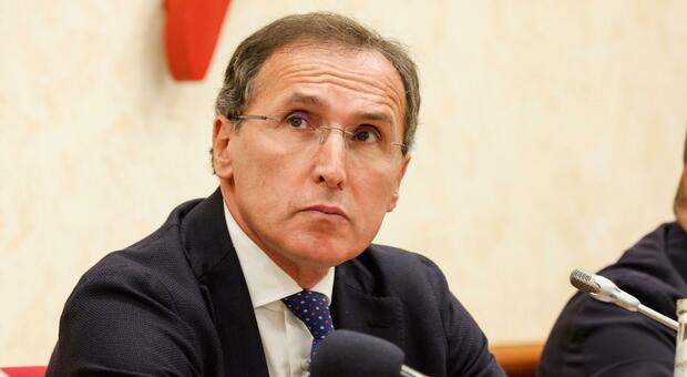 https://statics.cedscdn.it/photos/MED/2025/08/28/9036065_28224545_francesco_boccia.jpg