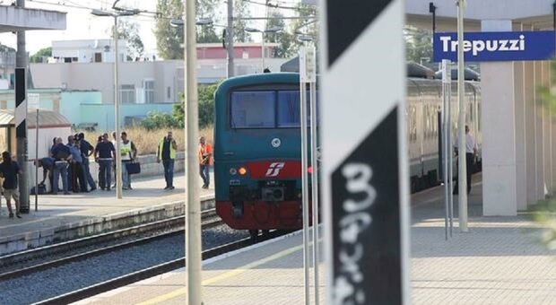 https://statics.cedscdn.it/photos/MED/2025/09/06/9052369_06135629_trepuzzi_suicidio.jpg