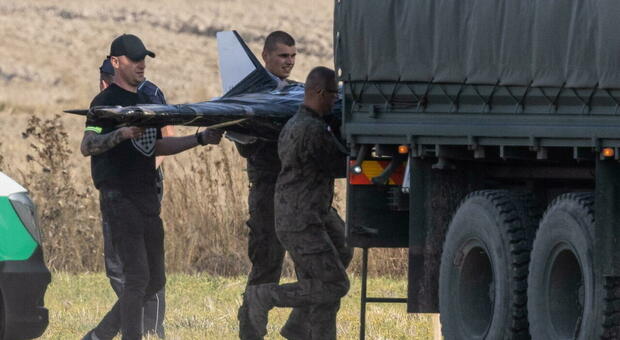 Droni russi in Polonia, si rischia la guerra mondiale? Articolo 4 ultima carta della Nato: il prossimo passo è l'intervento armato