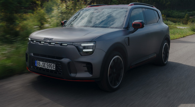https://statics.cedscdn.it/photos/MED/2025/09/18/9075312_18123349_smart_hashtag5_ptd_brabus_4x3_010.jpg