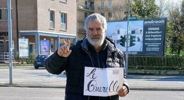 https://statics.cedscdn.it/photos/MED/2025/09/21/9080882_21112620_clochard_ricco_morto.jpg