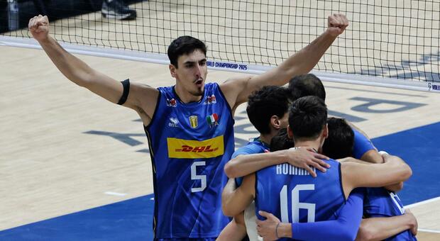 https://statics.cedscdn.it/photos/MED/2025/09/28/9094834_28143119_volley_italia_campione.jpg