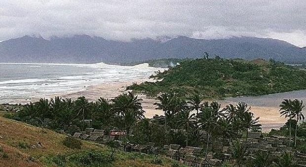 https://statics.cedscdn.it/photos/MED/2025/09/29/9096327_29112613_madagascar_proteste.jpg