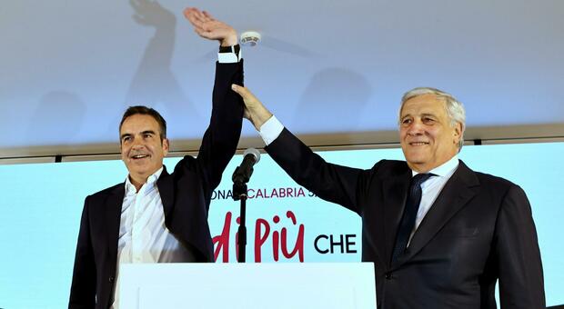 https://statics.cedscdn.it/photos/MED/2025/10/06/9110987_07001011_occhiuto.jpg