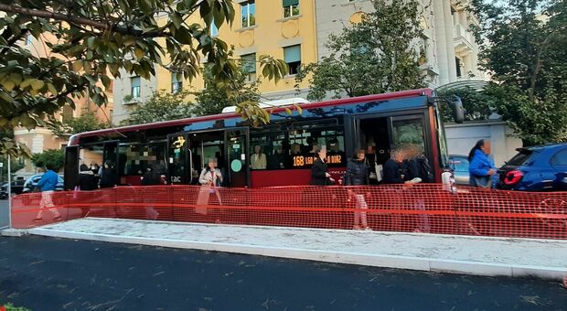 https://statics.cedscdn.it/photos/MED/2025/10/08/9115079_08195848_bus168_panama2.jpg