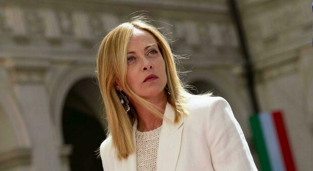 https://statics.cedscdn.it/photos/MED/2025/10/23/9144767_23111321_8962118_17120226_giorgia_meloni.jpg