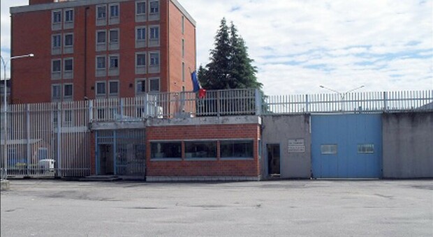 https://statics.cedscdn.it/photos/MED/2025/10/25/9149021_25161817_detenuta_incinta.jpg