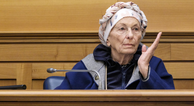 Emma Bonino ricoverata in terapia intensiva all'ospedale Santo Spirito, è arrivata in pronto soccorso in codice rosso. «È vigile»