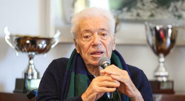 Nicola Pietrangeli, chi era l'ex tennista morto a 92 anni: la carriera, la rivalità con Panatta, il rapporto con Sinner, la moglie e il figlio morto