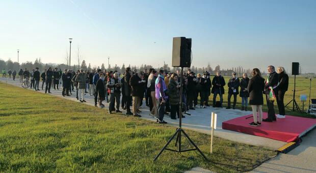 Parco San Giuliano, inaugurata la rinnovata (e più grande) area verde. Brugnaro: «Sempre più accessibile a tutti i cittadini»