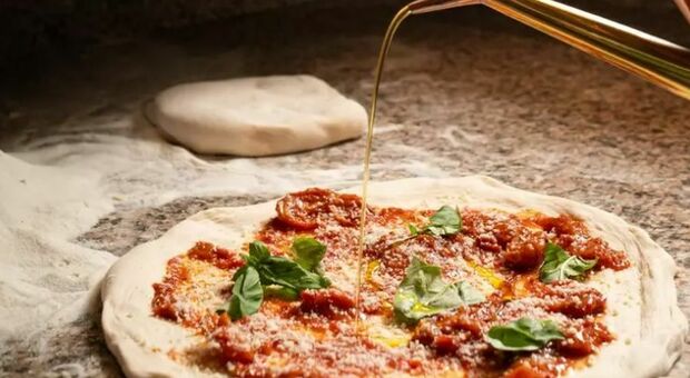 Unesco, le altre 8 tradizioni patrimonio dell'umanità: dall'arte dei pizzaioli napoletani alla dieta mediterranea, quali sono