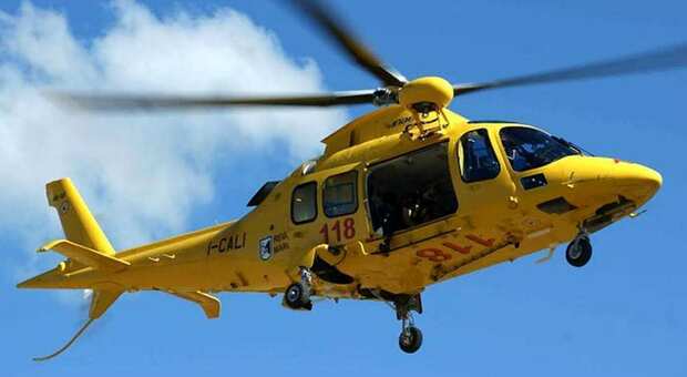 Incidente sul lavoro a Trivigliano, operaio cade da un escavatore: ricoverato a Roma