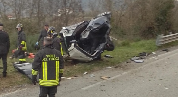 Frosinone, scontro tra auto sulla Monti Lepini: muore un medico, tra i feriti un consigliere comunale
