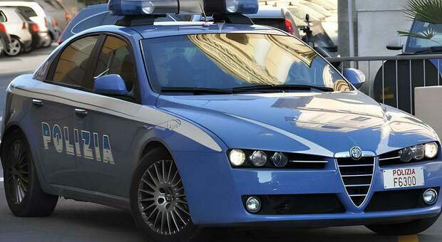 Roma, bomba con telecomando a Fidene: la polizia sventa un attentato con due chili di tritolo Roma, bomba con telecomando a Fidene: la polizia sventa un attentato con due chili di tritolo