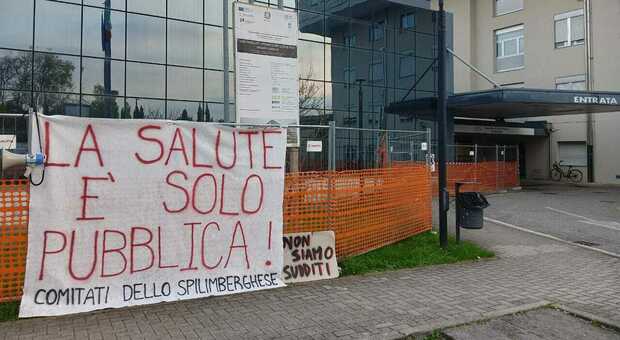 Ospedale, maxi offerta dei privati per la sanità. Riccardi: «Il presidio non è in vendita»