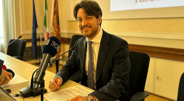 Stefani firma il decreto per le deleghe agli assessori ma tiene per sé l’autonomia differenziata: «Squadra coesa e motivata»