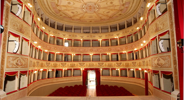 Infiltrazioni dal tetto, ma il teatro de la Sena non trema: «Confermati tutti gli eventi»