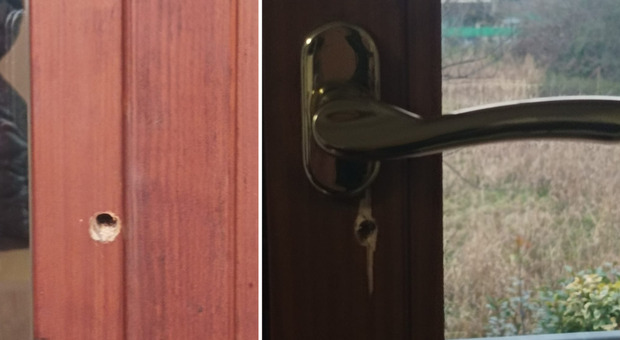 Ladri in villa sventrano la cassaforte poi fuggono dai campi con il bottino da 100mila euro: «Colpo messo a segno in 25 minuti»
