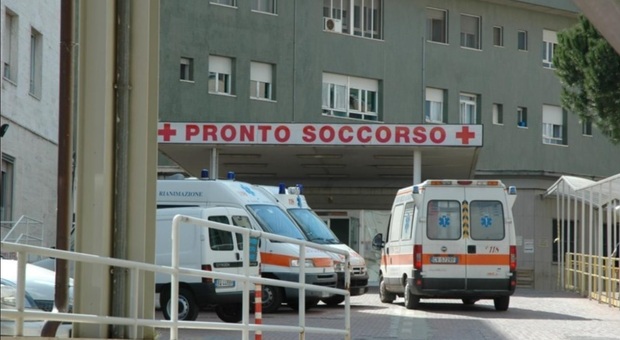 https://statics.cedscdn.it/photos/MED/2025/12/18/9253327_18220214_ospedale_vasto.jpg