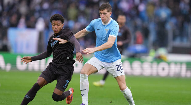 Napoli na Olimpicu zanesljivo premagal Lazio, Sarri kritičen do vodstva kluba