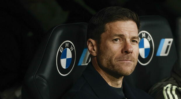 Real Madrid, esonerato Xabi Alonso dopo la sconfitta con il Barcellona: Arbeloa nuovo allenatore dei Blancos