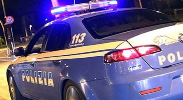  Benevento, sperona la volante e ferisce lievemente due agente: scatta l'obbligo di firma 