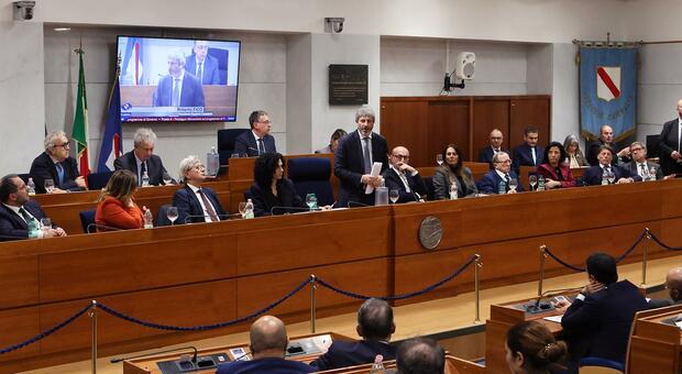  Regione Campania, il nuovo corso di Fico: «No a interventi spot più peso ai consiglieri» 