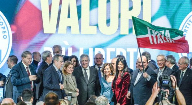  Tajani rilancia Forza Italia: «Crescere nei consensi per governo più centrista» 
